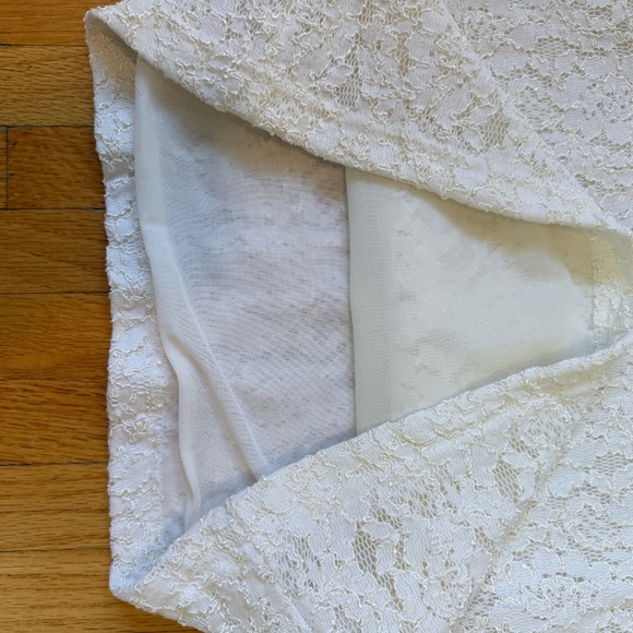 Sweet Vintage Y2K white lace teeš¤ - Picture 7 of 8